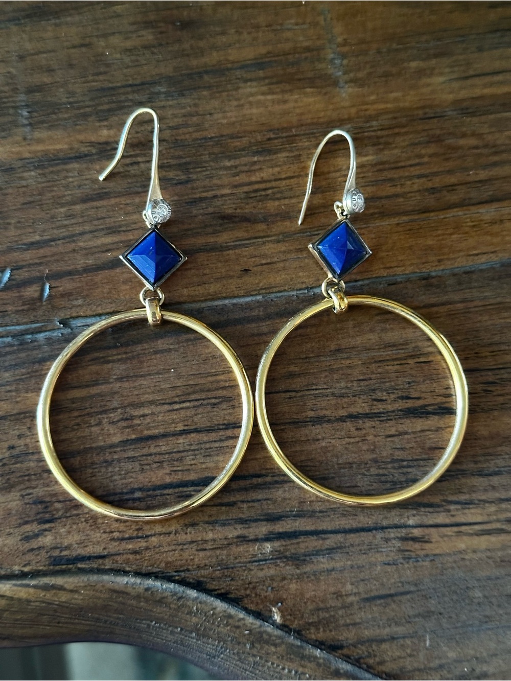 Henri Bendel matching Gold and Blue Earrings & Bracelet - Picture 10 of 15